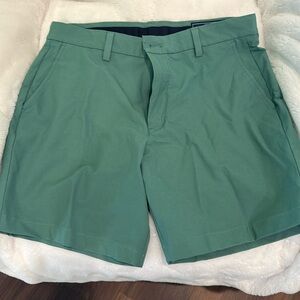 Vineyard Vines on the go shorts